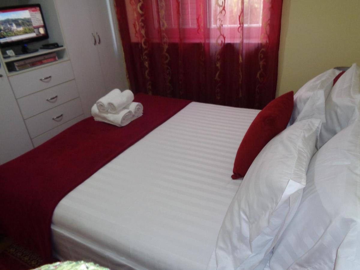 Villa Cato Sarandë Esterno foto